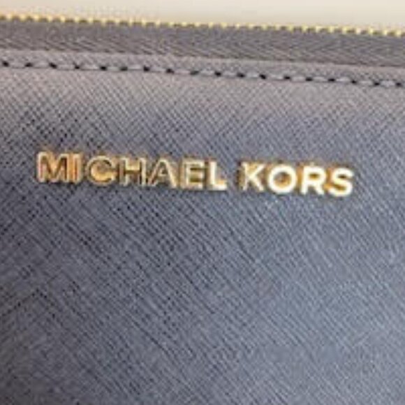 Michael Kors Jet Set Travel Navy Zip Wallet Wristlet - Picture 4 of 9